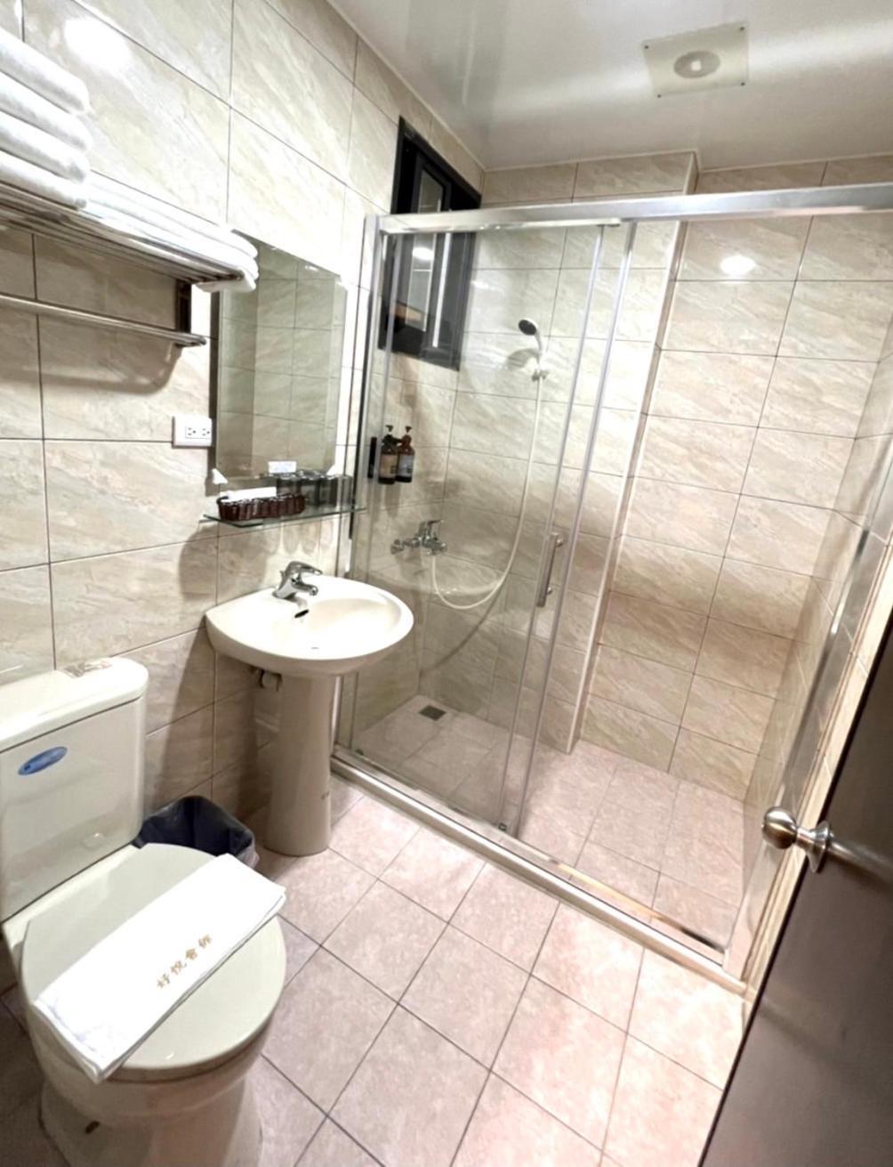 ג'ינצ'נג Haoyue Hotel מראה חיצוני תמונה